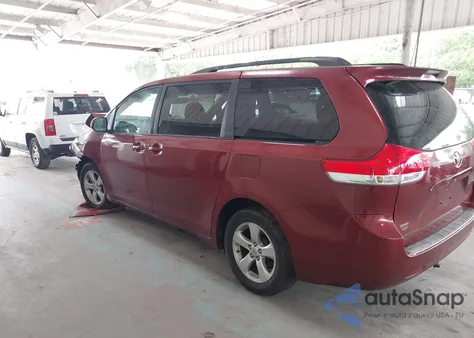 2011 Toyota Sienna Le V6 from USA, damaged, VIN 5TDKK3DC2BS048804